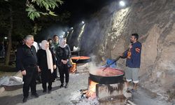 Melikgazi Belediyesi Salça Günleri'nde 4 bin 480 aile salça kaynattı