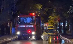 Bakırköy’de 4 Katlı Binanın Çatısı Yandı