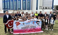 Edirne'de çocuklar, Gazze'de barış için uçurtma uçurdu