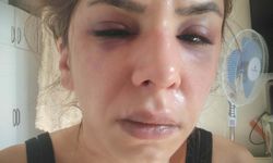 Eşinin boğazına bıçak dayadı