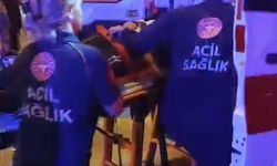 Hafif ticari araç, motosiklete çarptı