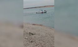 Serinlemek için baraj gölüne giren Ali, boğuldu