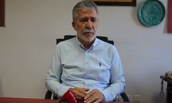 Tarihi yapılar, yükselen binaların arasında kaldı