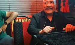 Ümit Besen Kayseri’de nostaljik minibüsle konsere gitti