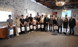 Başkan Tiryaki, YKS'de ilk 10 bine giren Altındağlı öğrencilerle buluştu