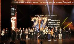 Sadri Alışık Ödül Törenine Ünlü Akını!