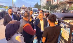 Sincan’da pazar tezgahının başına Başkan Murat Ercan geçti