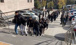 Eskişehir'de fuhuş operasyonu, 19 kişi yakalandı!