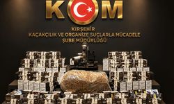 Kırşehir'de kaçak tütün operasyonunda 2 şüpheli yakalandı