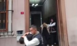 Camide çantadan döviz hırsızlığı