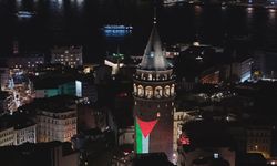 Galata Kulesi'ne Filistin bayrağı yansıtıldı