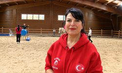 Özel gereksinimli çocuklar atlı jimnastikle gelişimlerini destekliyor