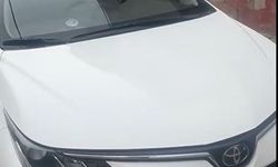Park halindeki otomobile yorgun mermi isabet etti