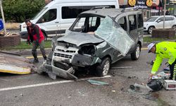 Sivas’ta Sağanak Kazayı Beraberinde Getirdi: Araç Devrildi, 4 Yaralı!