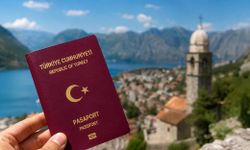 Karadağ kapılarını Türk turistlere kapatıyor mu? Yeni vize kararı!