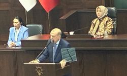 Özgür Özel’e çattı, fon vurguncularını suçladı