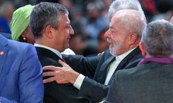 Özgür Özel’den dünyaya mesaj: “Hiçbir düzen değişmez değildir!”