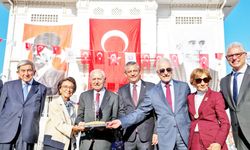 Prof. Dr. Mehmet Haberal’a “Mudanya Mütarekesi Barış Yolu Ödülü” takdim edildi