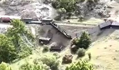 Elazığ’da yük treni vagondan çıktı!