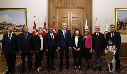 Başkan Kurtulmuş, Meclis personeliyle bayramlaştı