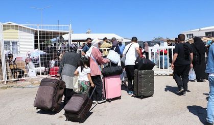 Suriyelilerin bayram için dönüşü başladı