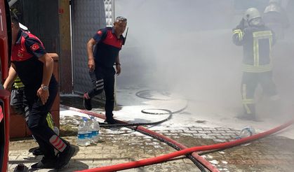 Otomobil alev aldı