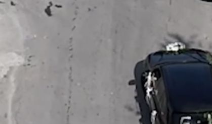 Para almaya çalışırken, motosiklet çarptı