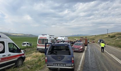 Yolcu minibüsü takla attı, bir ölü!