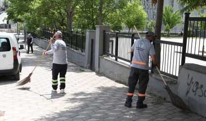 Etimesgut Belediyesi'nden bayram öncesi temizlik!