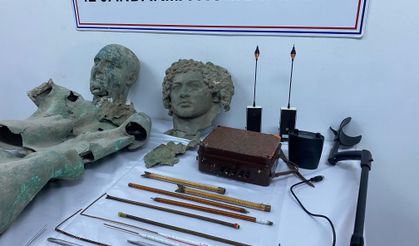 Bayburt'ta 156 adet tarihi eser ele geçirildi!