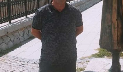 Devrilen iş makinesinin altında kalan operatör hayatını kaybetti!