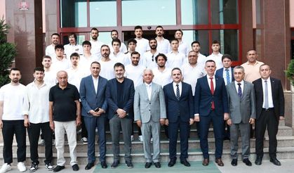 Mamak Belediyesi Spor Kulübü’nden Üç Kupa Birden Geldi!