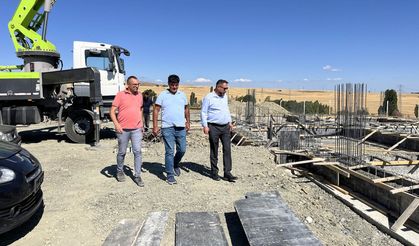 Yeni mezarlık alanı projesi kapsamında yapılacak caminin temeli atıldı