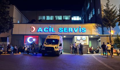 Eşini Yaraladı, Kendini Vurdu