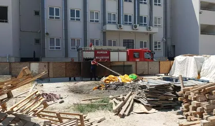 Okul inşaatında yangın çıktı