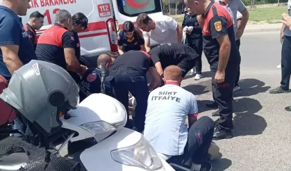 Otomobil motokuryeye çarptı