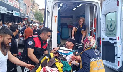 Güzellik merkezi sahibi, kıyafetini parçalayıp yarasına tampon yaptı