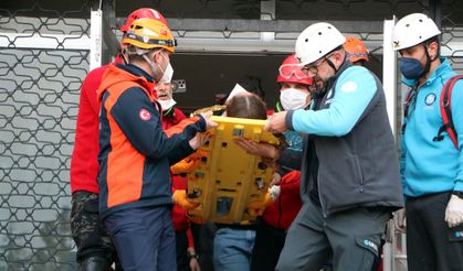 Bolu’daki deprem tatbikatı gerçeğini aratmadı