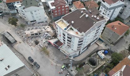 Gebze'de yıkılan binanın yakınındaki 12 bina mühürlendi!