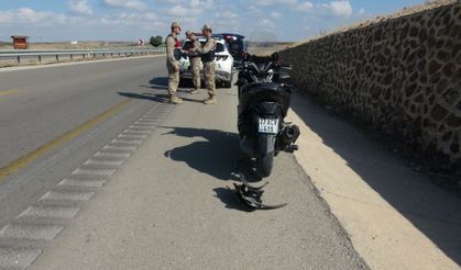 Kilis'te motosiklet devrildi