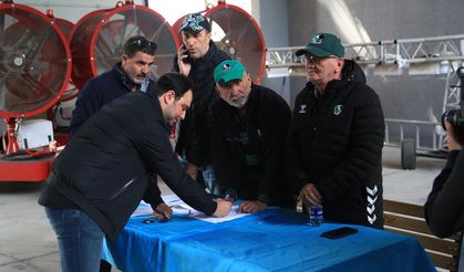 Sakaryaspor’da Olağanüstü Kongrede Aday Çıkmadı: Kıratlı Görevine Devam Edecek