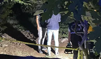 Cami bahçesinde bebek cesedi bulundu