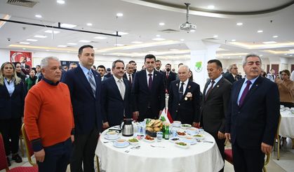 Mamak’ta Vefa Sofrası: Başkan Şahin Gaziler ve Şehit Aileleriyle İftarda Buluştu