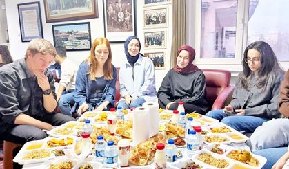 Ankara Balıkesirliler Derneği’nde öğrenci iftarı!