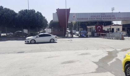 Özgür Özel, Ekrem İmamoğlu'nu ziyaret etti