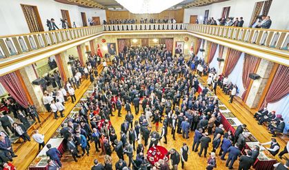 Siyasetin nabzı 23 Nisan Meclis Resepsiyonu’nda attı