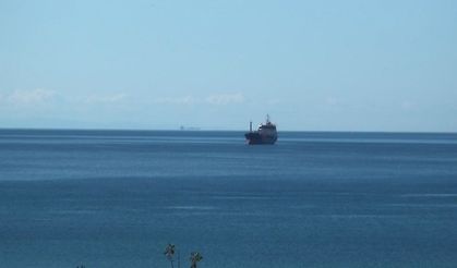 Silivri'de batan gemideki 10 mürettebatı arama çalışmaları devam ediyor