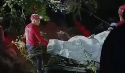 Çankırı'da otomobil uçuruma yuvarlandı
