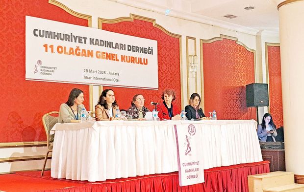 Cumhuriyet Kadınları yeni döneme güçlü girdi