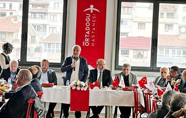 Emektar siyasetçi ve hukukçular Özel Ortadoğu Hastanesi’nde buluştu